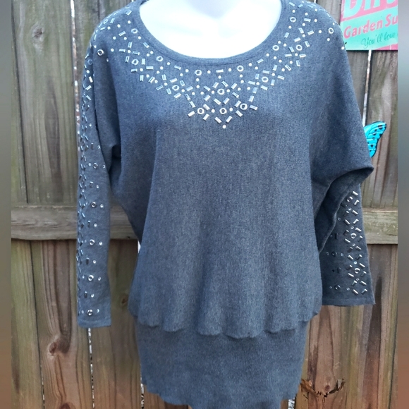 NWT ❤ Sweater - Picture 1 of 7